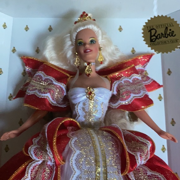 Rare 1997 Happy Holiday BLONDE Barbie in Acrylic Case - Picture 2 of 11